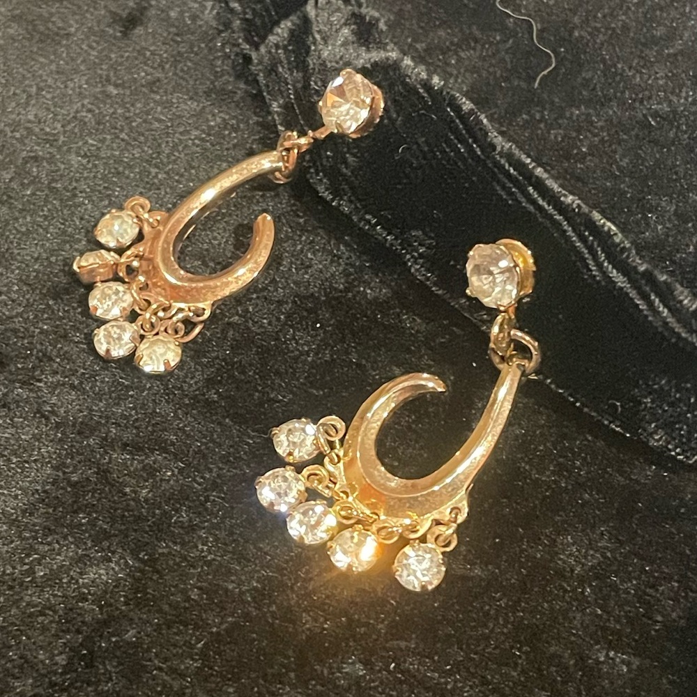 VTG paisley rhinestone earrings